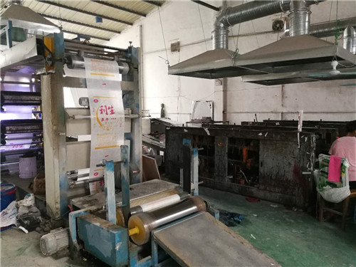 化肥塑编袋生产车间